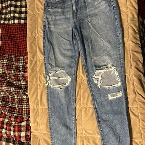 American Eagle Outfitters Light Blue mom Jeans